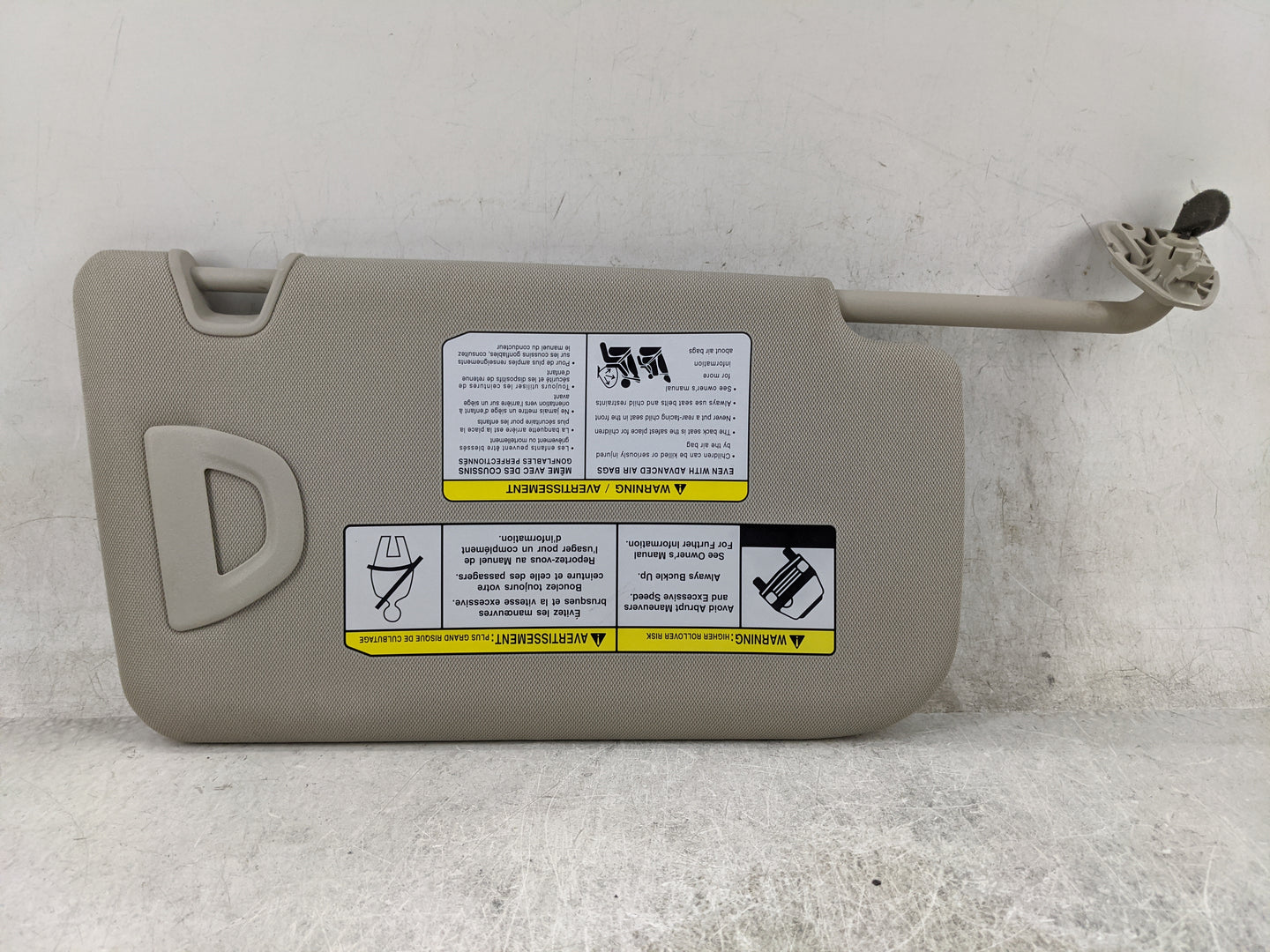 2018-2020 Nissan Rogue Sun Visor Shade Replacement Driver Left Mirror Fits Fits 2018 2019 2020 OEM Used Auto Parts - Oemused