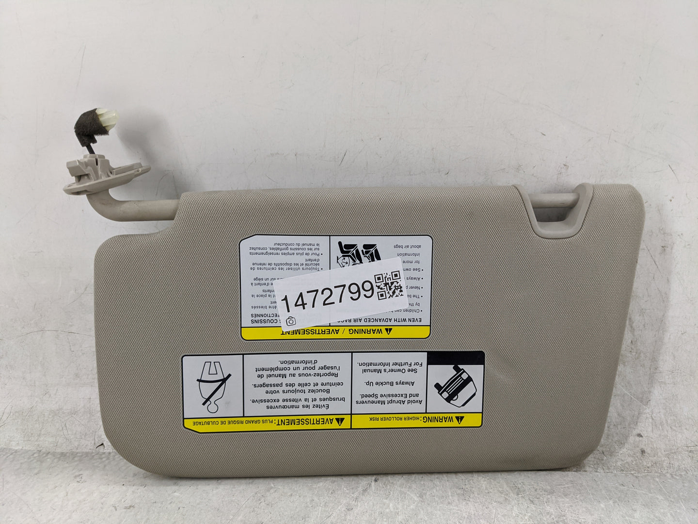 2018-2020 Nissan Rogue Sun Visor Shade Replacement Passenger Right Mirror Fits Fits 2018 2019 2020 OEM Used Auto Parts - Oem