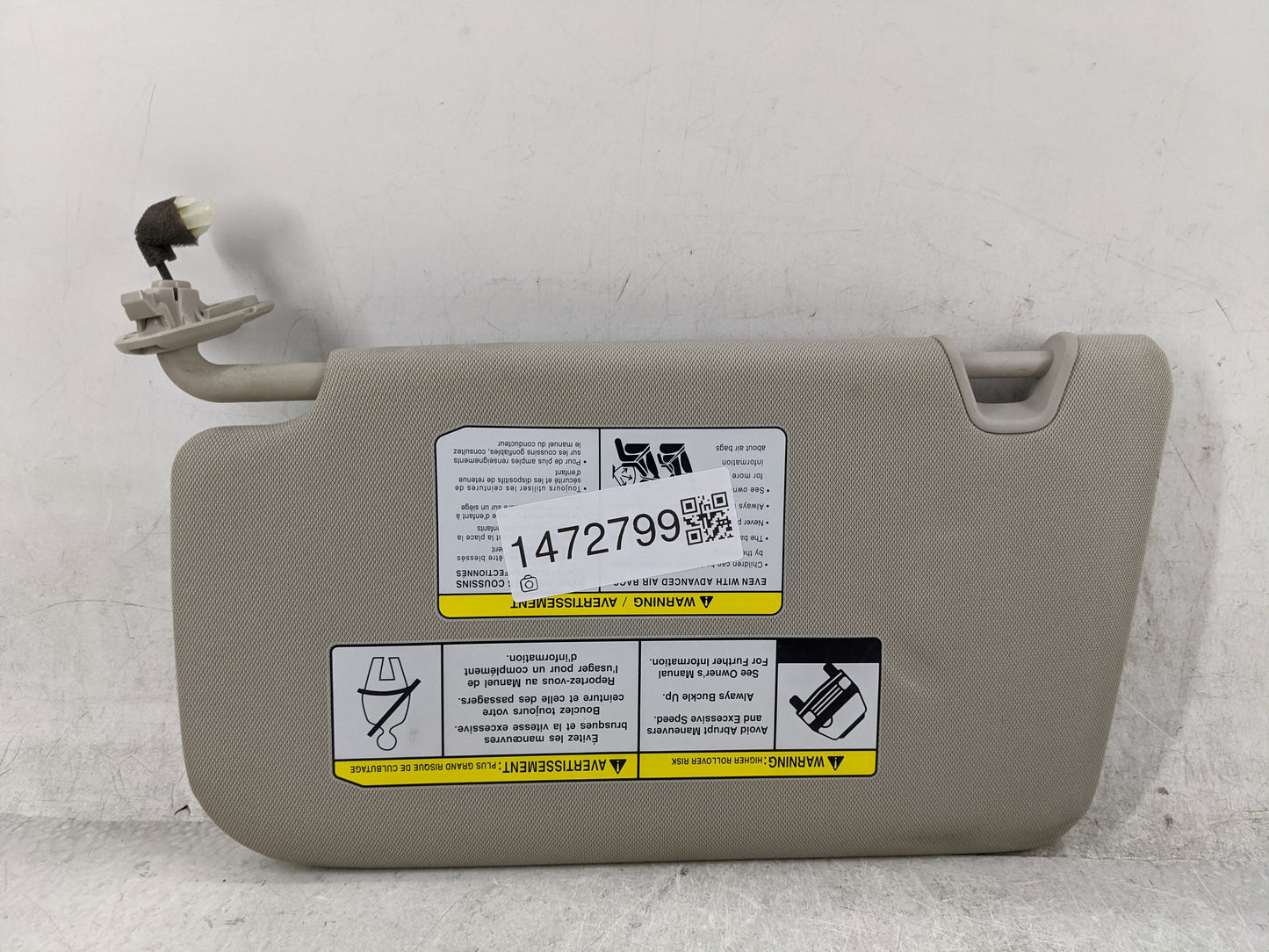 2018-2020 Nissan Rogue Sun Visor Shade Replacement Passenger Right Mirror Fits Fits 2018 2019 2020 OEM Used Auto Parts - Oem