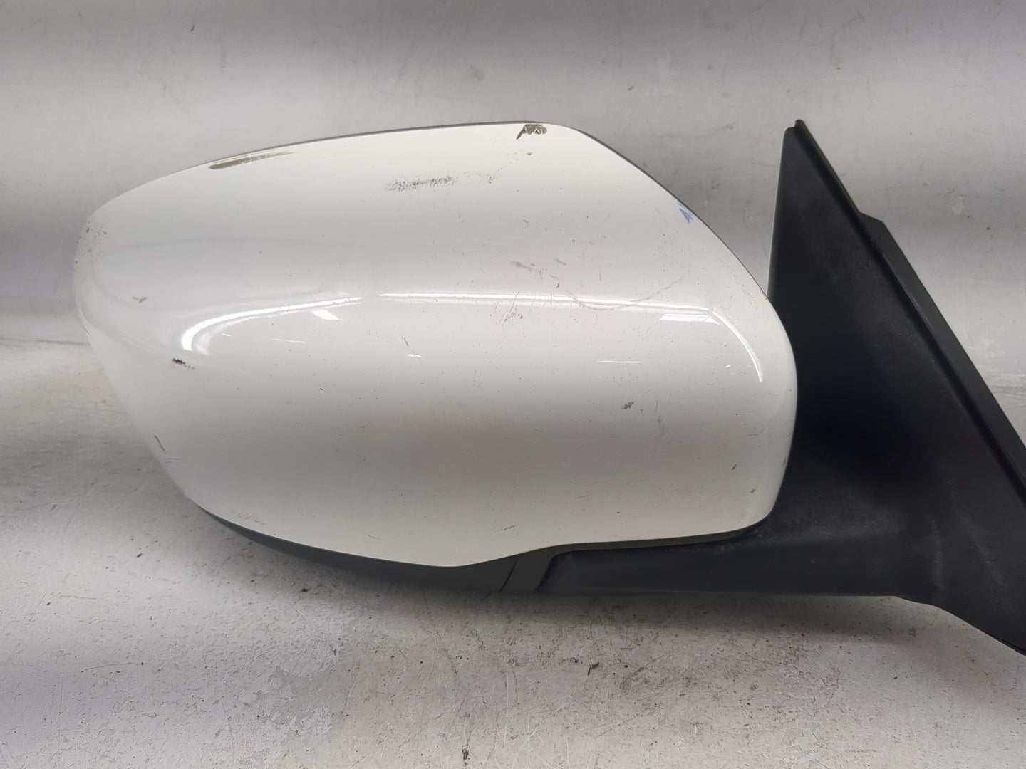 2016-2020 Nissan Rogue Passenger Side View Mirror - Right Door Mirror OEM Used - Oemusedautoparts1.com