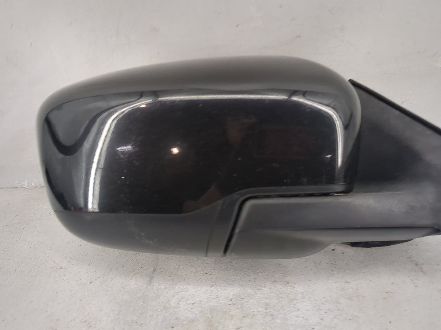 2016-2020 Nissan Rogue Passenger Side View Mirror - Right Door Mirror OEM Used - Oemusedautoparts1.com