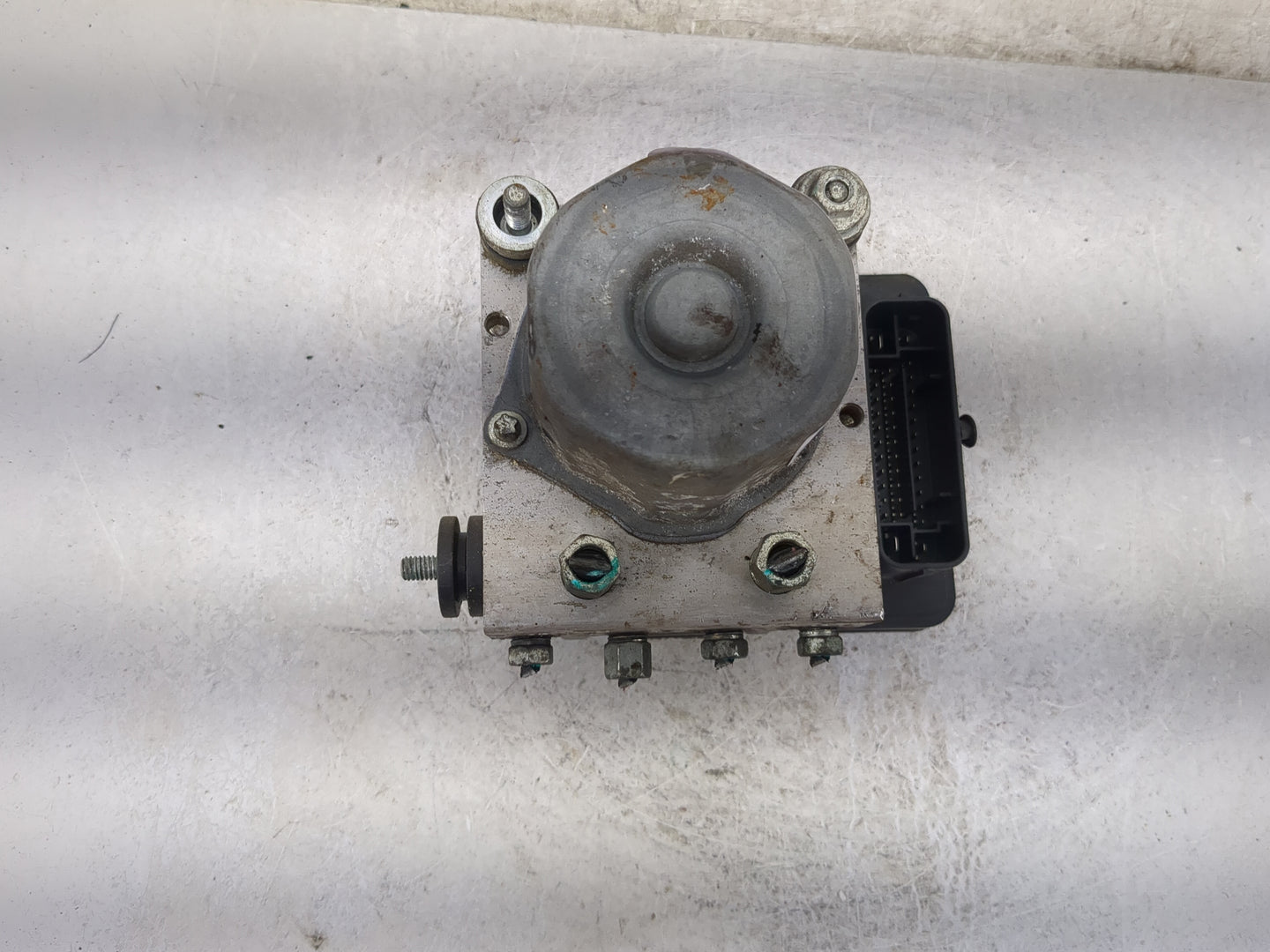 2018 Nissan Rogue ABS Pump Control Module Replacement P/N:47660 5HR0A 0 265 269 162, 269 829 Fits OEM Used Auto Parts - Oemu