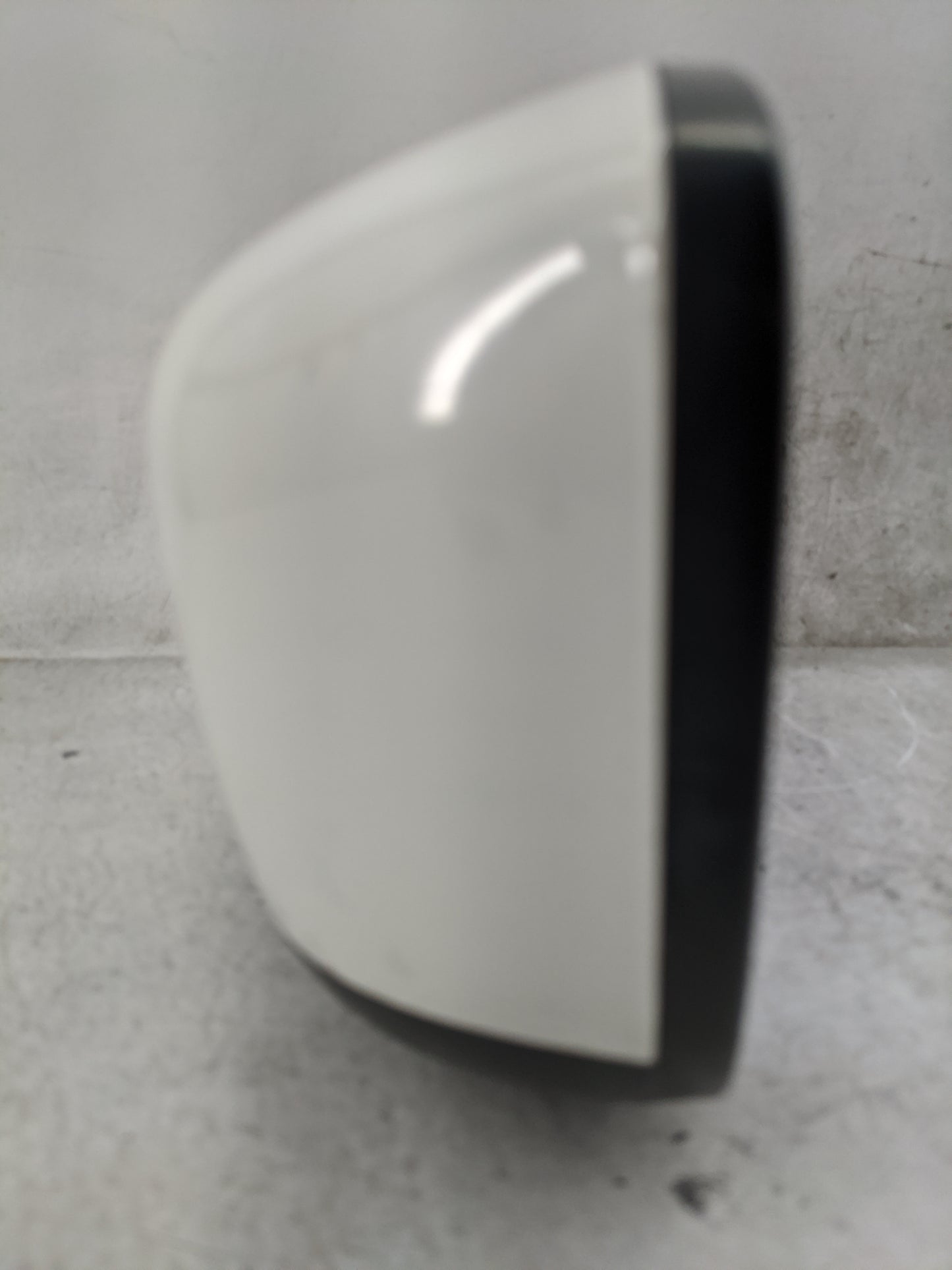 2016-2020 Nissan Rogue Driver Side View Mirror - Left Door Mirror OEM Used - Oemusedautoparts1.com