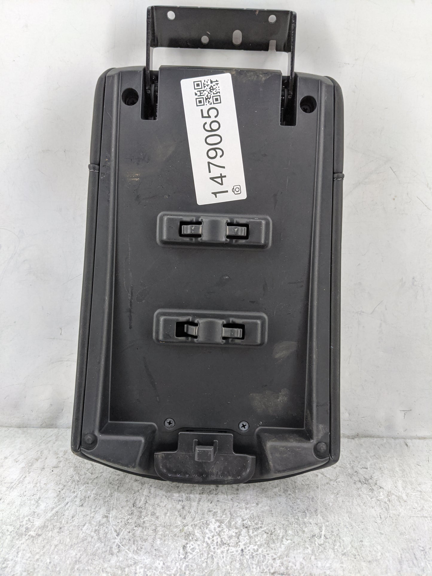 2018 Nissan Rogue Center Console Armrest Cover Lid Fits OEM Used Auto Parts - Oemusedautoparts1.com