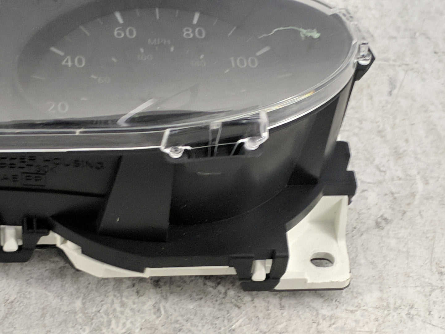 2018 Nissan Rogue Instrument Cluster Speedometer Gauges P/N:5HR0A/VVD3 5HR0A, VVD3 Miles: Fits OEM Used Auto Parts - Oemused