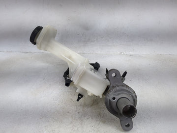 2017-2020 Nissan Rogue Brake Master Cylinder 1492458