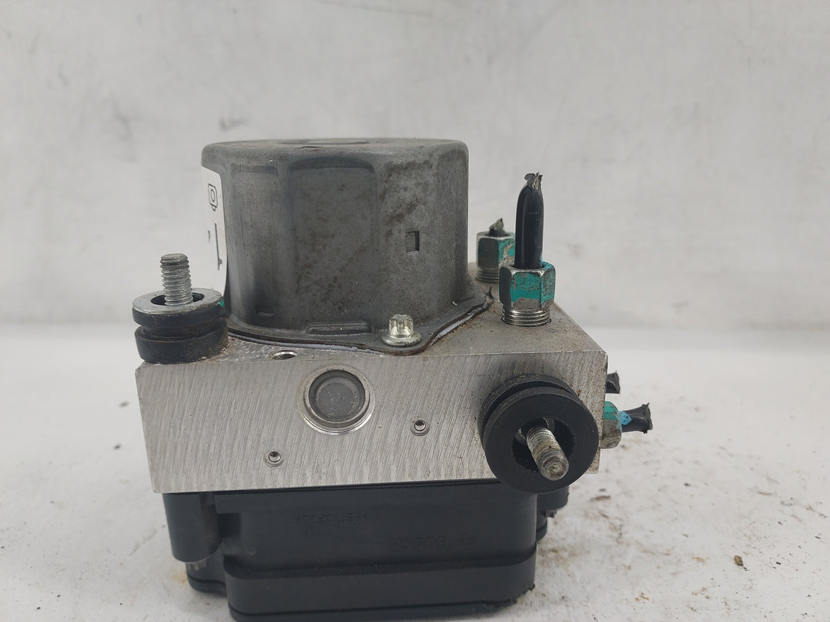 2018 Nissan Rogue Anti-Lock Brake ABS Pump Module Actuator OEM P/N:0265956487 2265106455, 0265259487 Fits OEM Used Auto Part