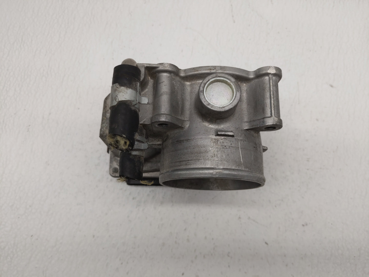 2014-2019 Nissan Rogue Throttle Body P/N:3TA60-01 B 3TA60-01 A, 3TA60-01 C Fits Fits 2013 2014 2015 2016 2017 2018 2019 OEM 