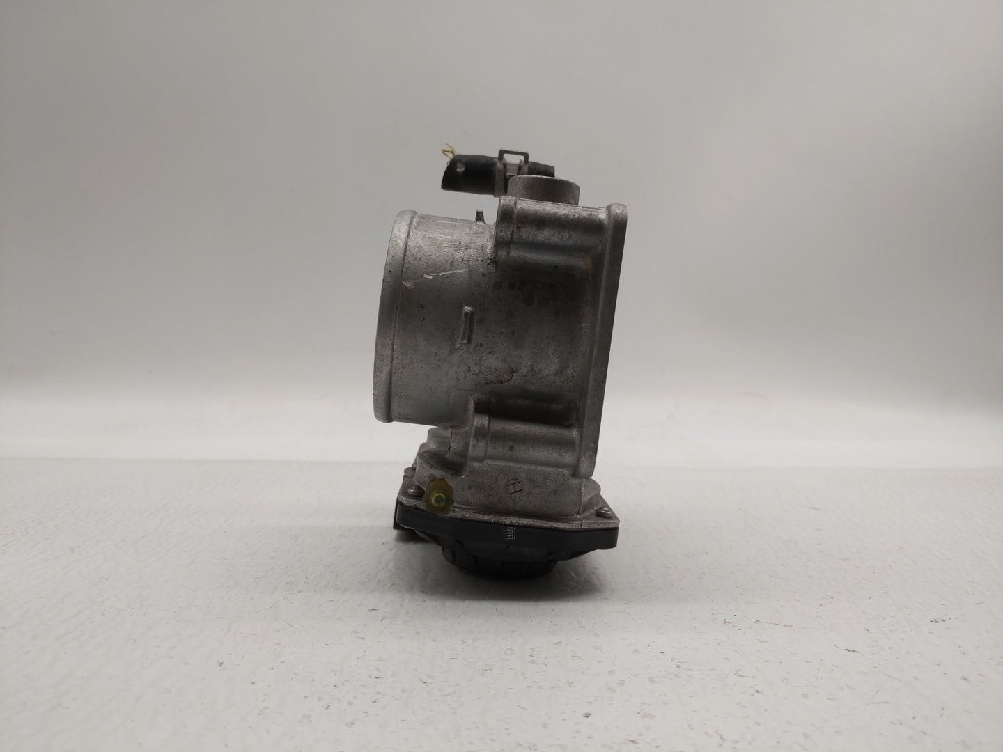 2014-2019 Nissan Rogue Throttle Body P/N:3TA60-01 B 3TA60-01 A, 3TA60-01 C Fits Fits 2013 2014 2015 2016 2017 2018 2019 OEM 