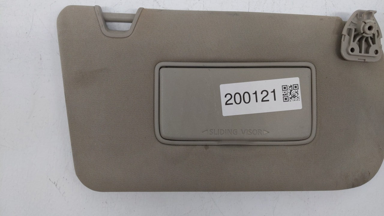 2018-2019 Nissan Rogue Sun Visor Shade Replacement Passenger Right Mirror Fits Fits 2018 2019 OEM Used Auto Parts - Oemuseda
