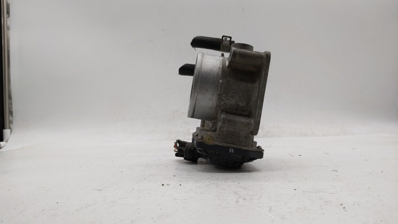2014-2019 Nissan Rogue Throttle Body P/N:3TA60-01 B 3TA60-01 A, 3TA60-01 C Fits Fits 2013 2014 2015 2016 2017 2018 2019 OEM 