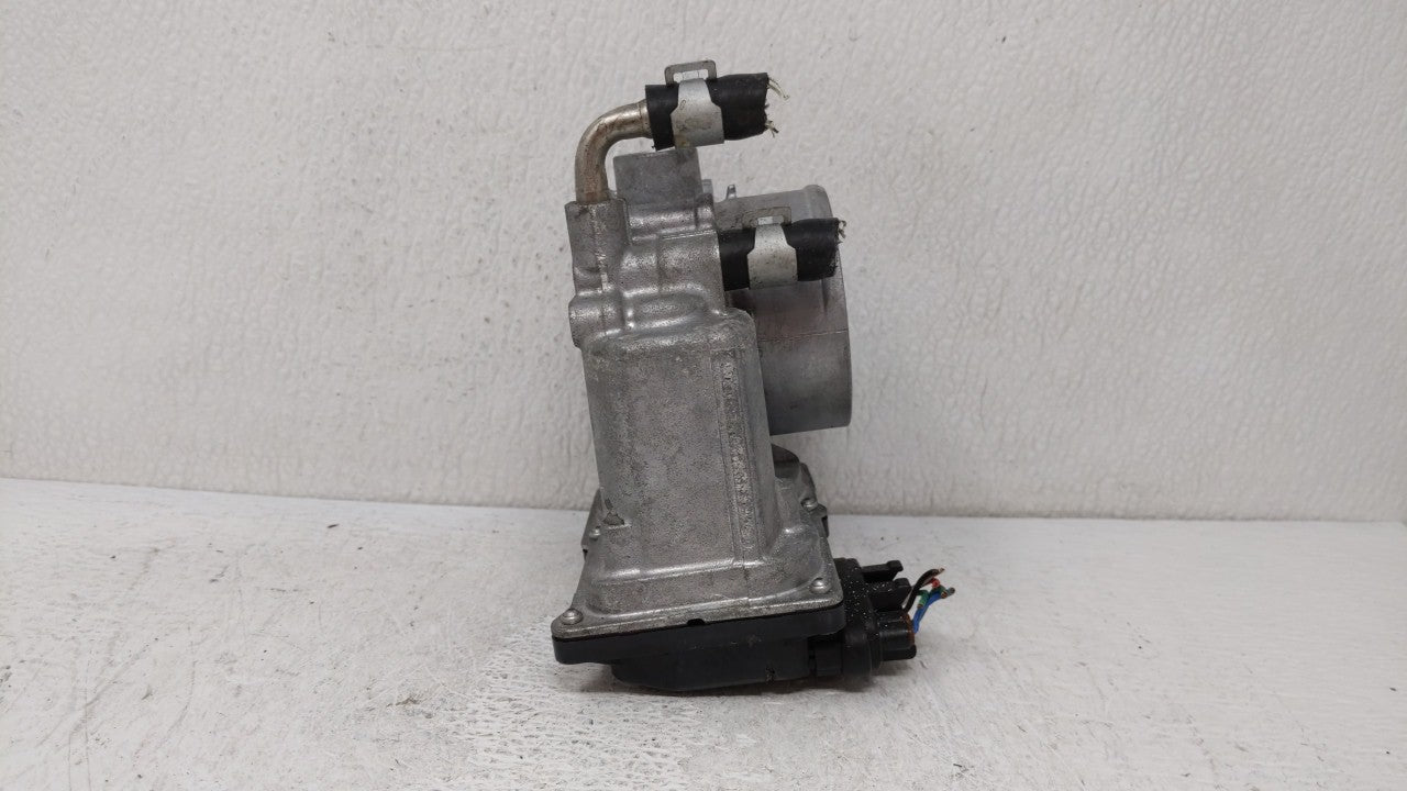 2014-2019 Nissan Rogue Throttle Body P/N:3TA60-01 B 3TA60-01 A, 3TA60-01 C Fits Fits 2013 2014 2015 2016 2017 2018 2019 OEM 