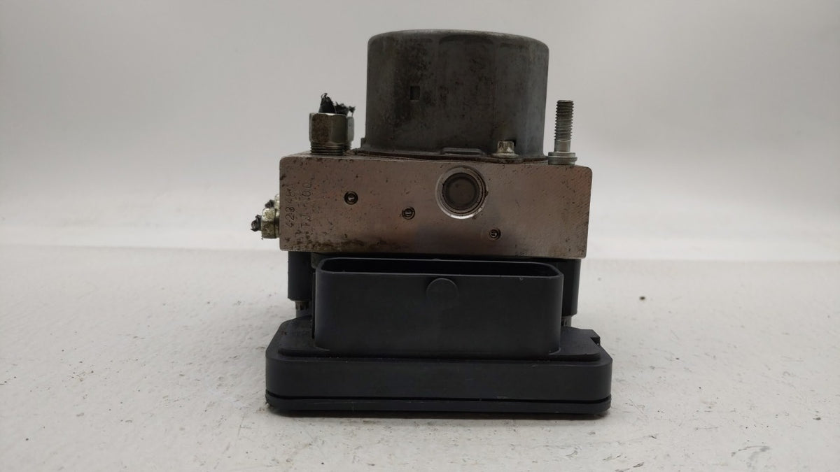 2018 Nissan Rogue Anti-Lock Brake ABS Pump Module Actuator OEM P/N:47660 5HR3A 47660 5HR4A Fits OEM Used Auto Parts - Oemuse