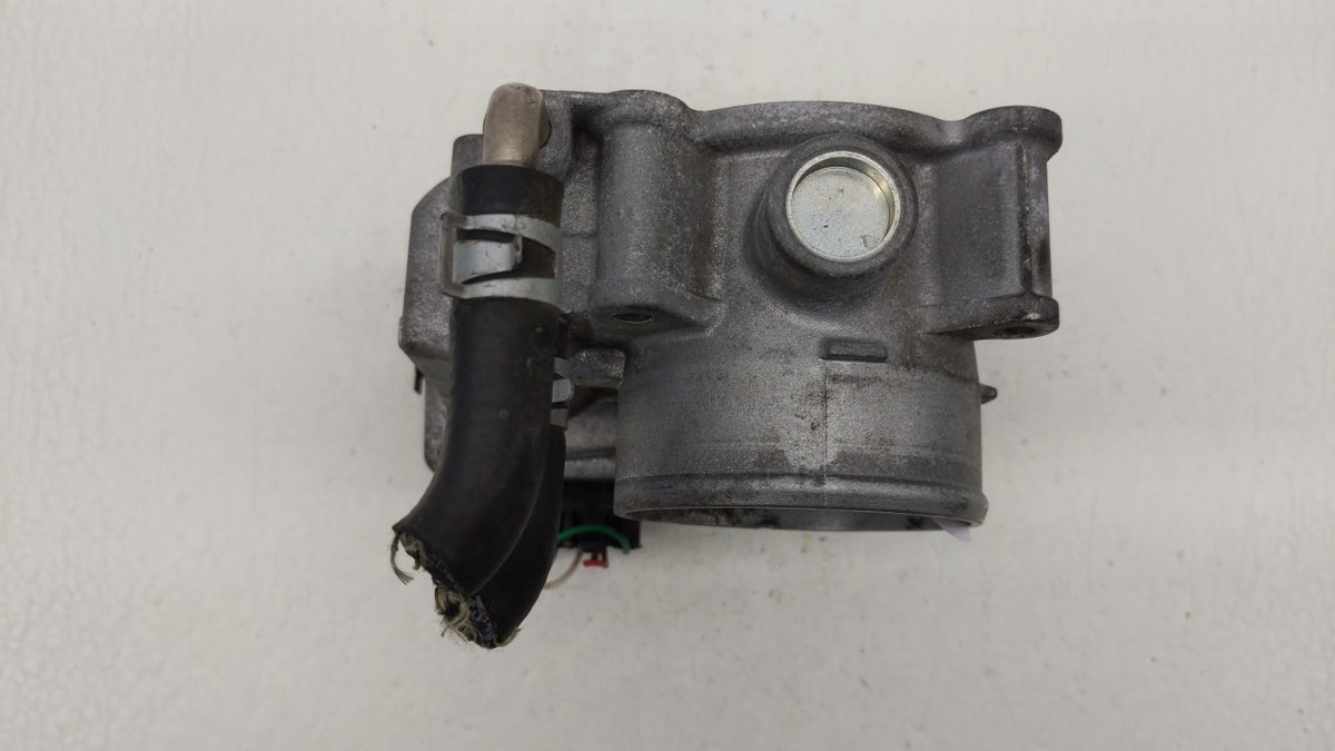 2014-2019 Nissan Rogue Throttle Body P/N:3TA60-01 C 3TA60-01 B, 3TA60-01 A Fits Fits 2013 2014 2015 2016 2017 2018 2019 OEM 