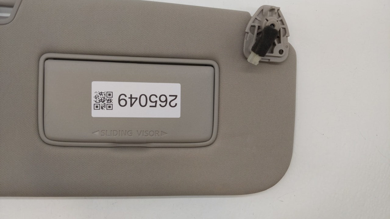 2018-2019 Nissan Rogue Sun Visor Shade Replacement Passenger Right Mirror Fits Fits 2018 2019 OEM Used Auto Parts - Oemuseda