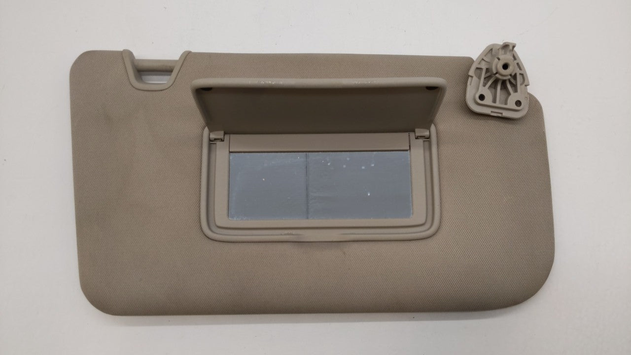 2018-2020 Nissan Rogue Sun Visor Shade Replacement Passenger Right Mirror Fits Fits 2018 2019 2020 OEM Used Auto Parts - Oem