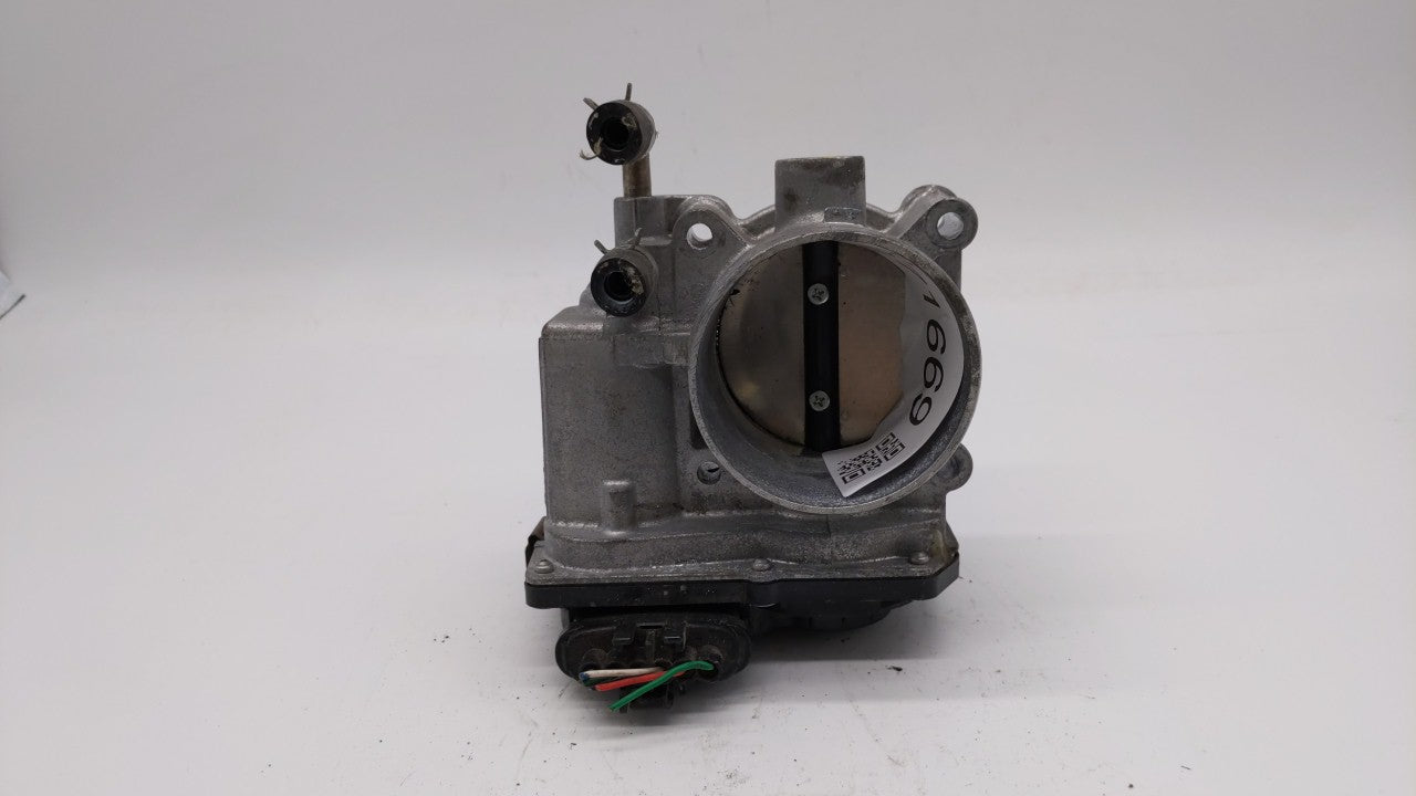 2014-2019 Nissan Rogue Throttle Body P/N:3TA60-01 C 3TA60-01 B, 3TA60-01 A Fits Fits 2013 2014 2015 2016 2017 2018 2019 OEM 