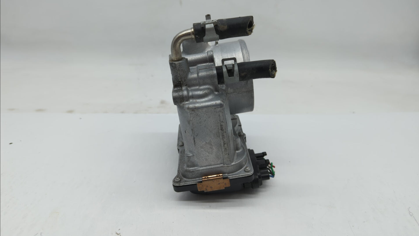 2014-2019 Nissan Rogue Throttle Body P/N:3TA60-01 C 3TA60-01 B, 3TA60-01 A Fits Fits 2013 2014 2015 2016 2017 2018 2019 OEM 