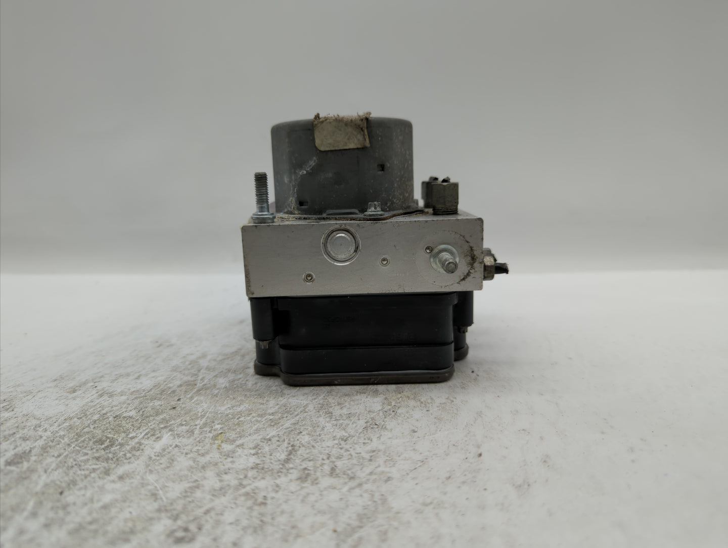 2018-2019 Nissan Rogue ABS Pump Control Module Replacement P/N:47660 9TG4A Fits Fits 2018 2019 OEM Used Auto Parts - Oemused