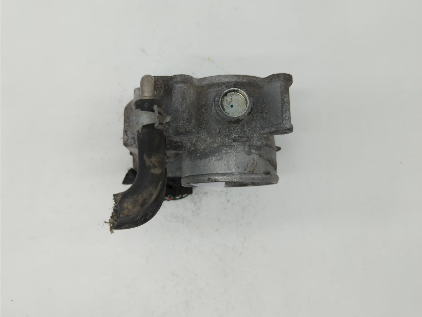 2014-2019 Nissan Rogue Throttle Body P/N:3TA60-01 C 3TA60-01 B, 3TA60-01 A Fits Fits 2013 2014 2015 2016 2017 2018 2019 OEM 