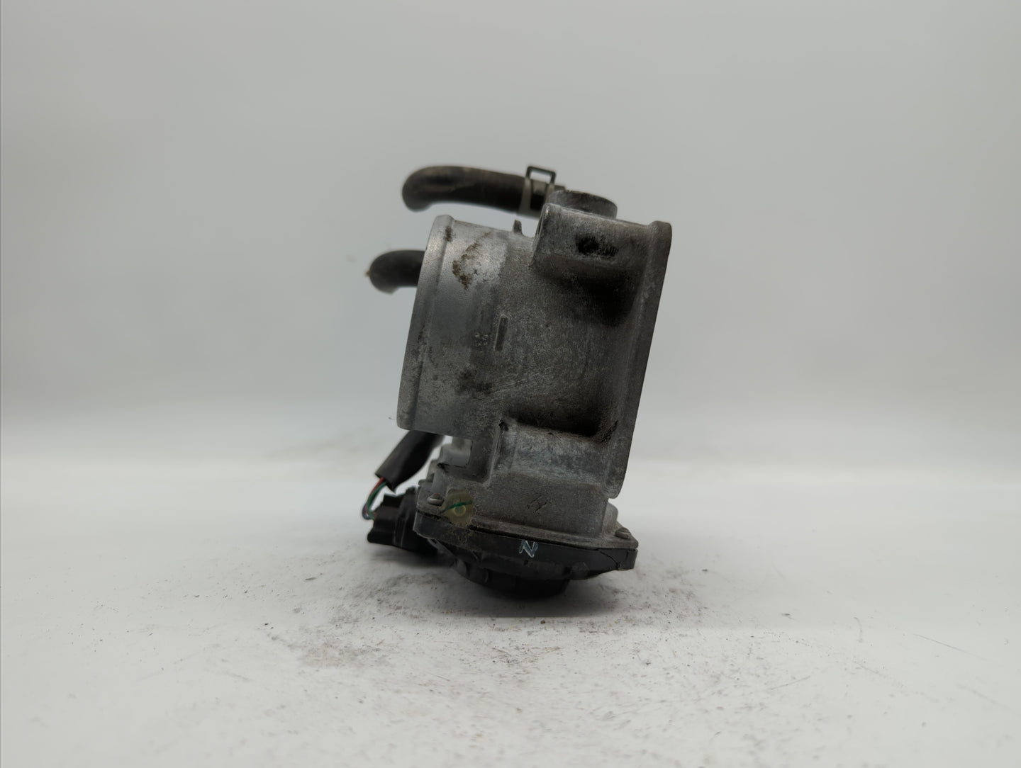 2014-2019 Nissan Rogue Throttle Body P/N:3TA60-01 C 3TA60-01 B, 3TA60-01 A Fits Fits 2013 2014 2015 2016 2017 2018 2019 OEM 