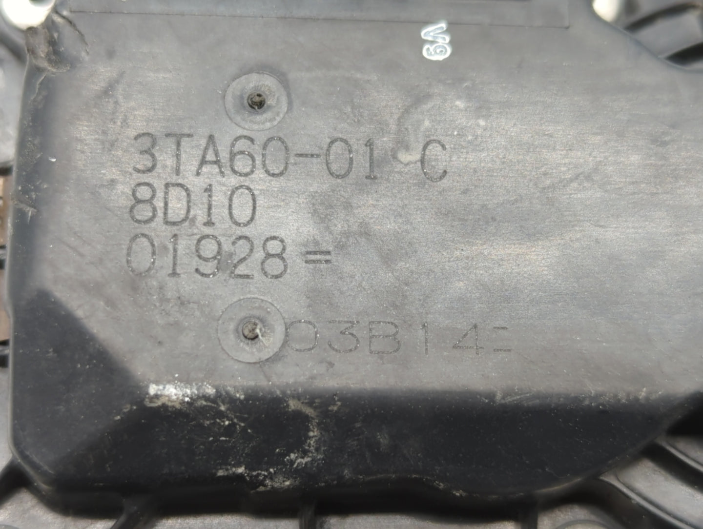 2014-2019 Nissan Rogue Throttle Body P/N:3TA60-01 C 3TA60-01 B, 3TA60-01 A Fits Fits 2013 2014 2015 2016 2017 2018 2019 OEM 