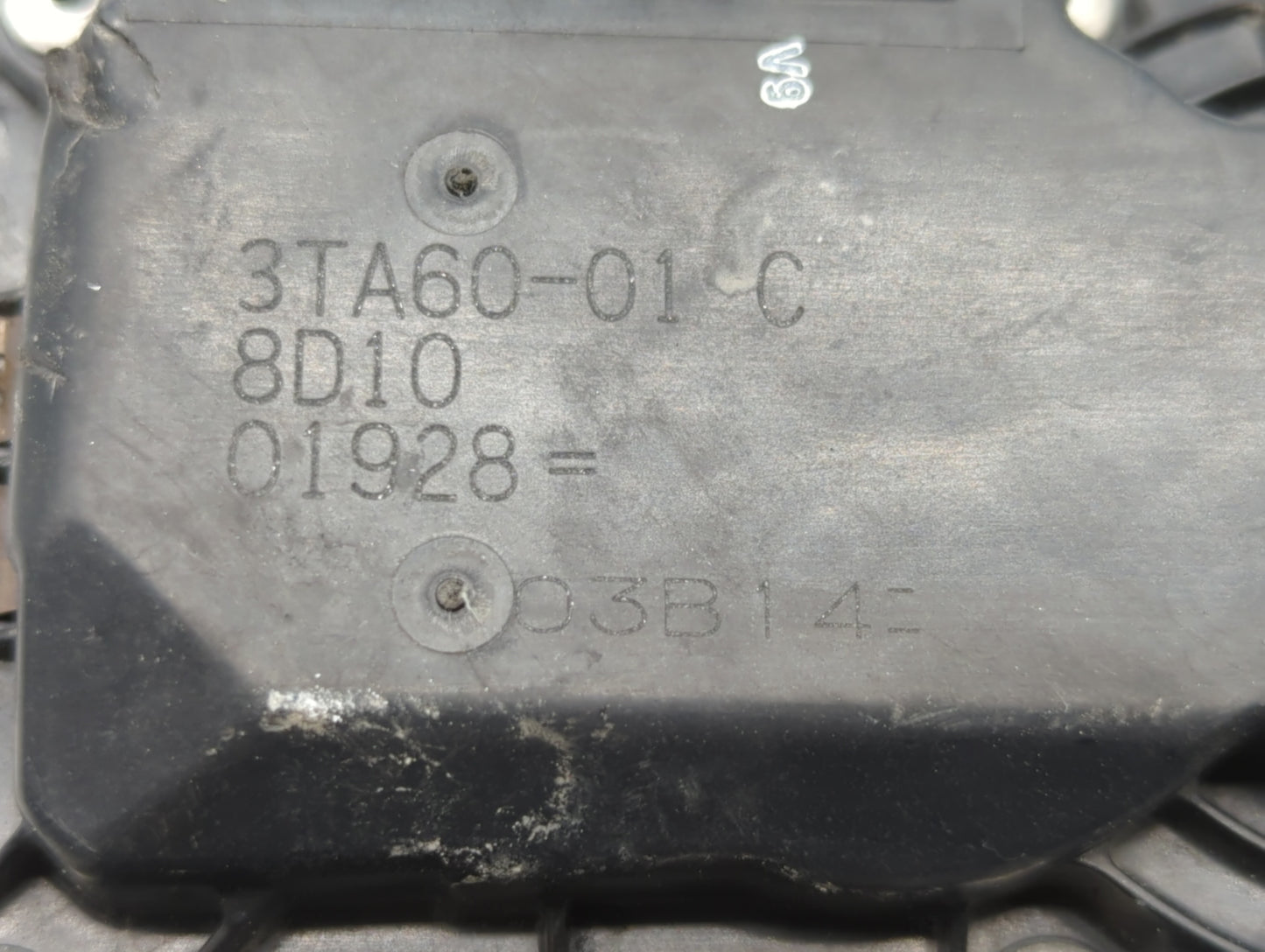 2014-2019 Nissan Rogue Throttle Body P/N:3TA60-01 C 3TA60-01 B, 3TA60-01 A Fits Fits 2013 2014 2015 2016 2017 2018 2019 OEM 
