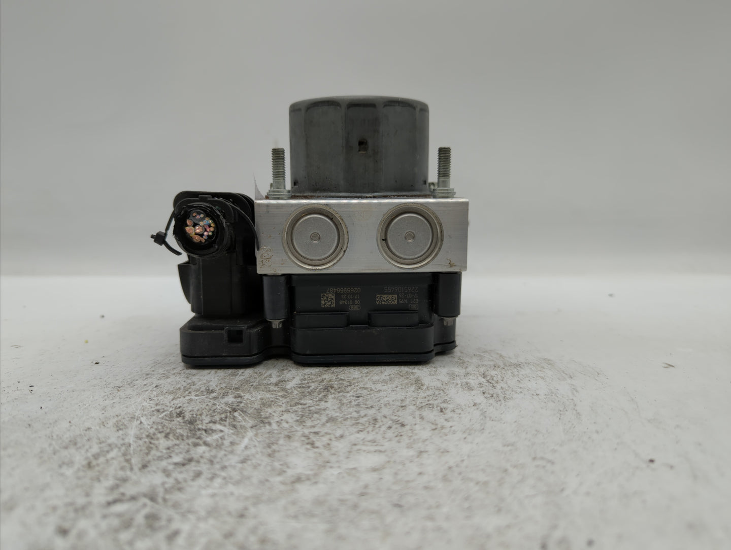 2018 Nissan Rogue ABS Pump Control Module Replacement P/N:47660 7FW4A Fits OEM Used Auto Parts - Oemusedautoparts1.com