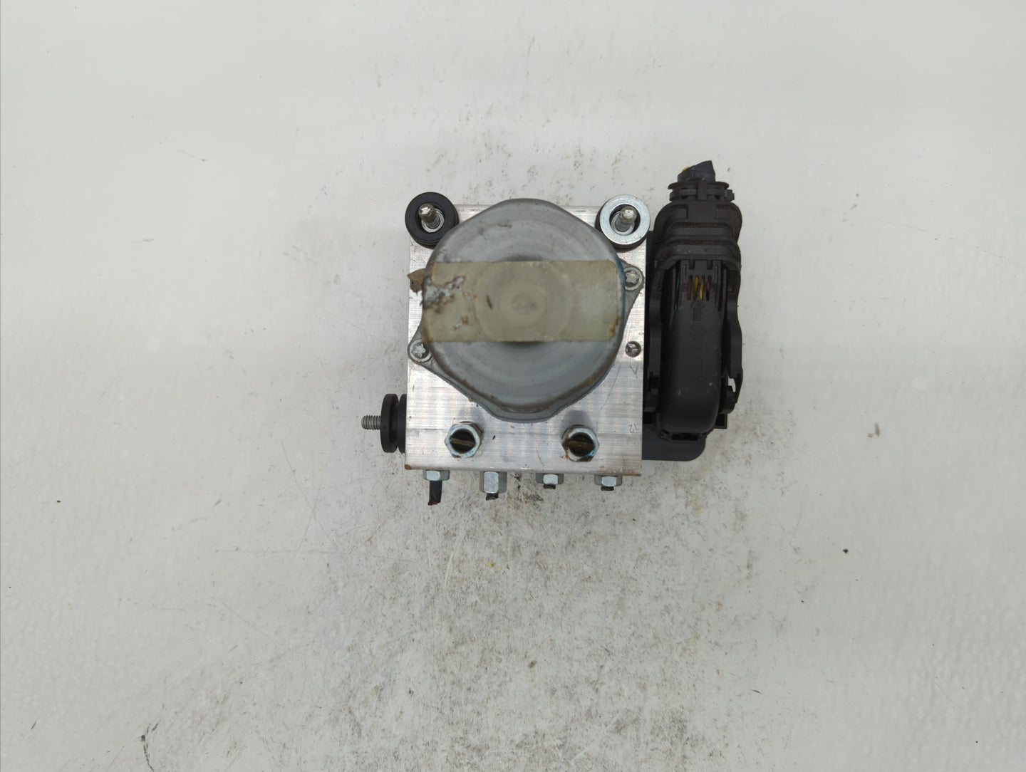 2018-2019 Nissan Rogue ABS Pump Control Module Replacement P/N:47660 9TF2A 47660 9TG2A Fits Fits 2018 2019 OEM Used Auto Par