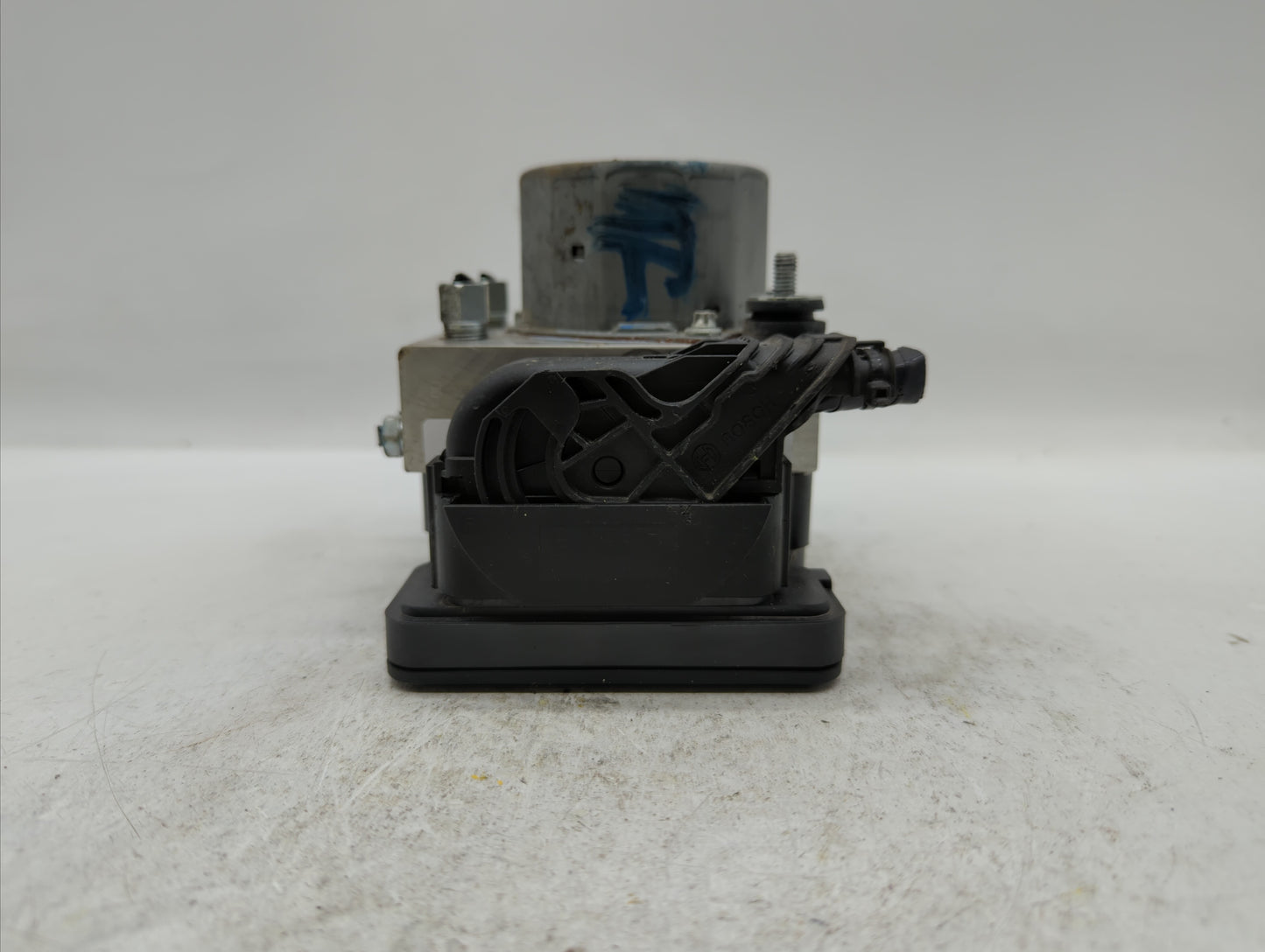 2018-2019 Nissan Rogue ABS Pump Control Module Replacement P/N:47660 9TF2A 47660 9TG2A Fits Fits 2018 2019 OEM Used Auto Par