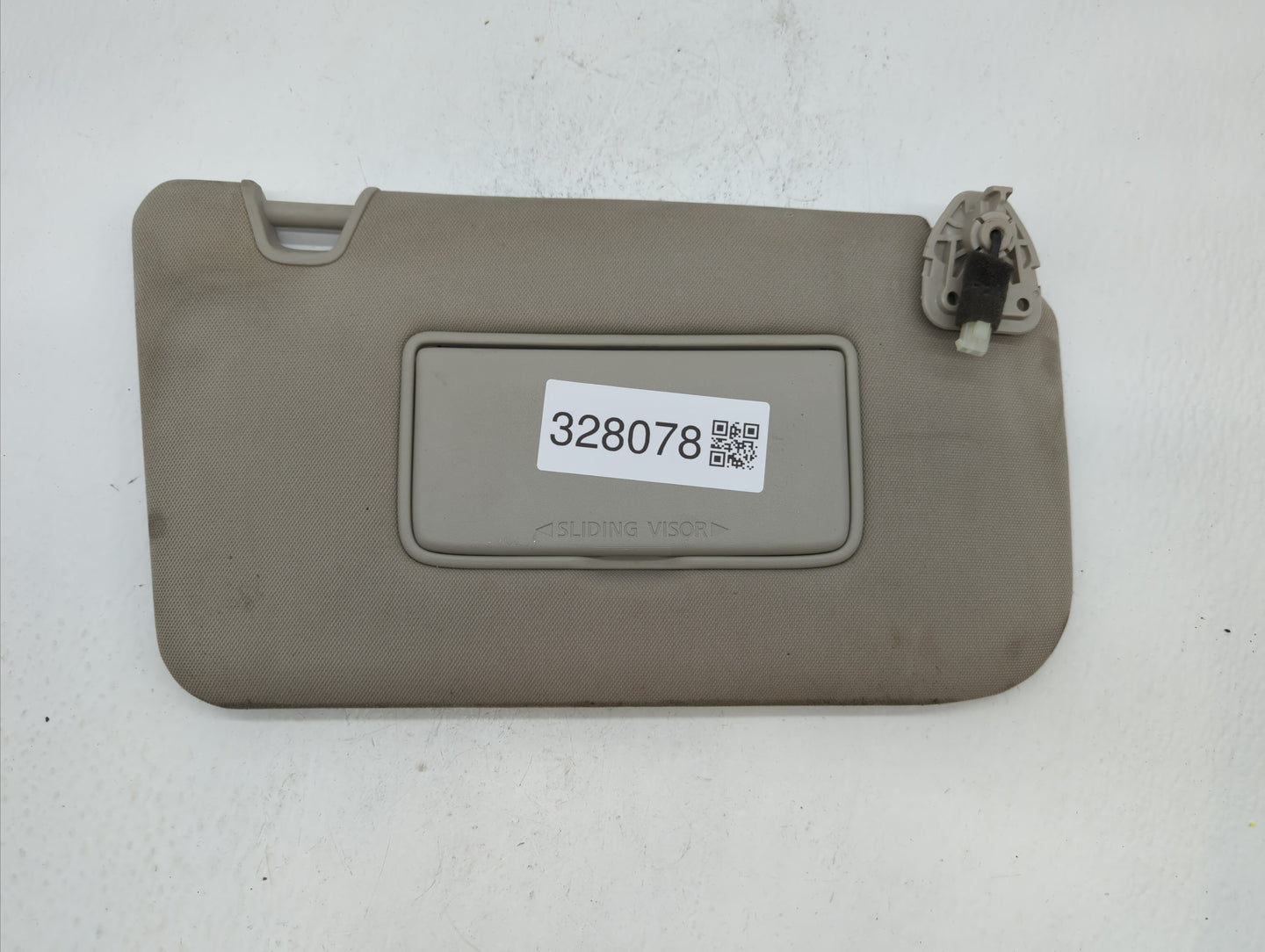 2018-2019 Nissan Rogue Sun Visor Shade Replacement Passenger Right Mirror Fits Fits 2018 2019 OEM Used Auto Parts - Oemuseda