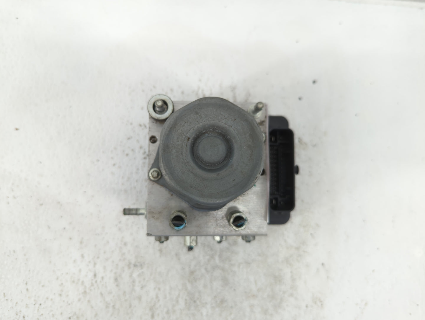 2018 Nissan Rogue ABS Pump Control Module Replacement P/N:47660 5HR3A 47660 5HR4A Fits OEM Used Auto Parts - Oemusedautopart