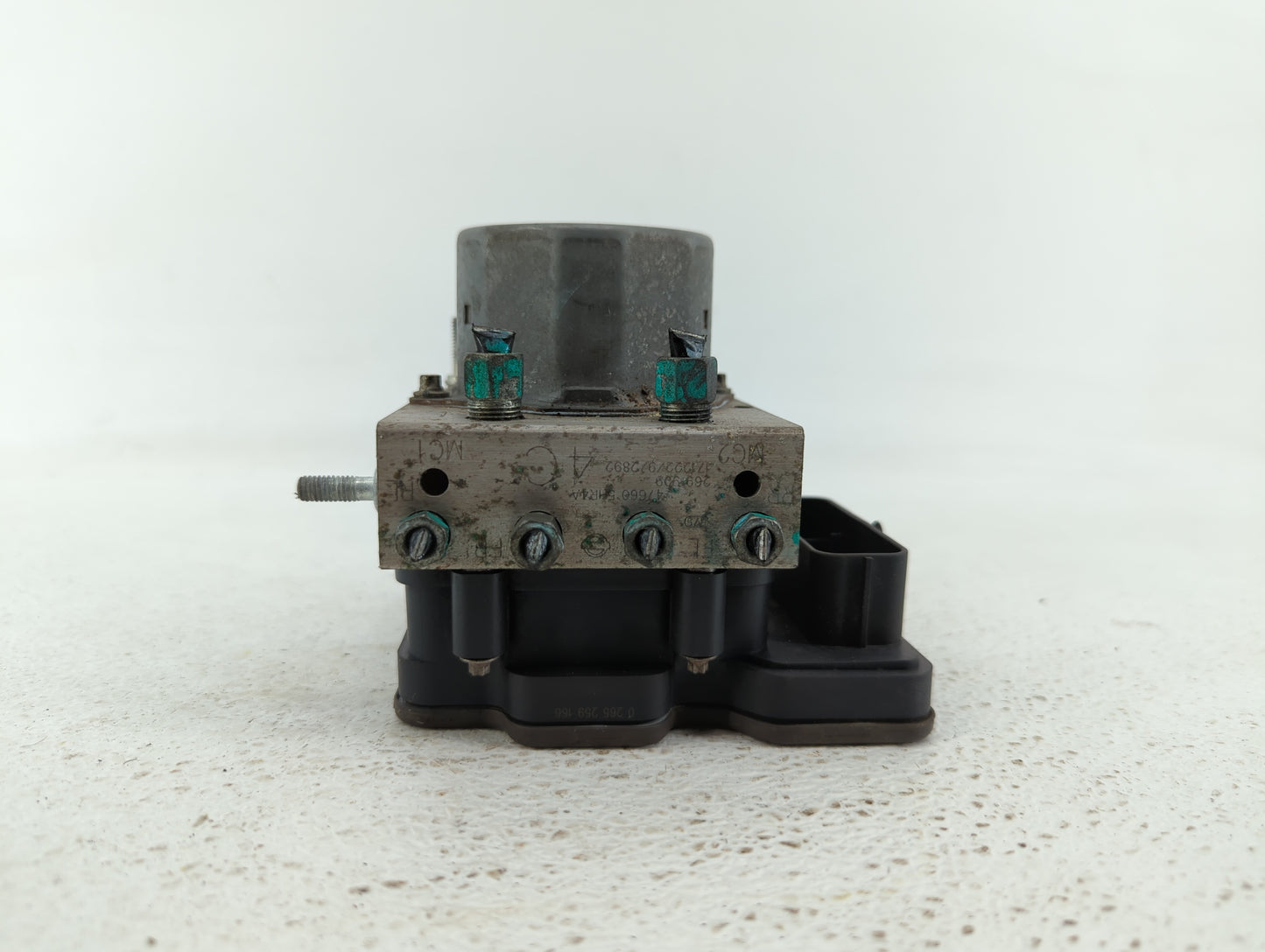 2018 Nissan Rogue ABS Pump Control Module Replacement P/N:47660 5HR3A 47660 5HR4A Fits OEM Used Auto Parts - Oemusedautopart