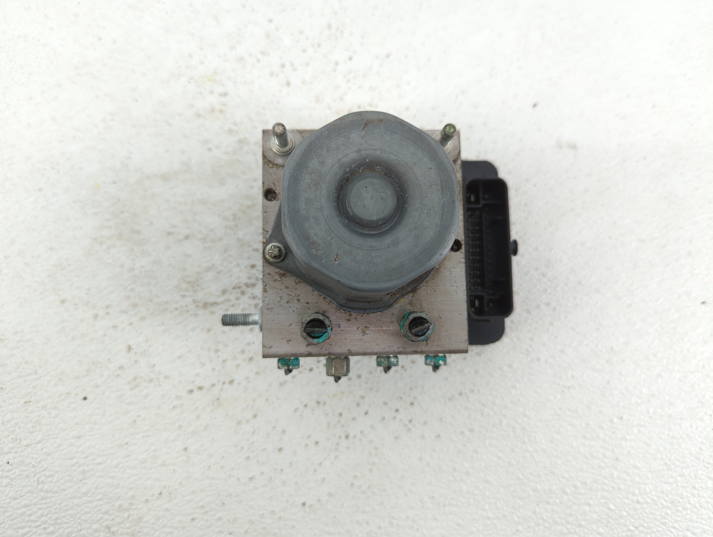 2018 Nissan Rogue ABS Pump Control Module Replacement P/N:47660 5HR3A 47660 5HR4A Fits OEM Used Auto Parts - Oemusedautopart