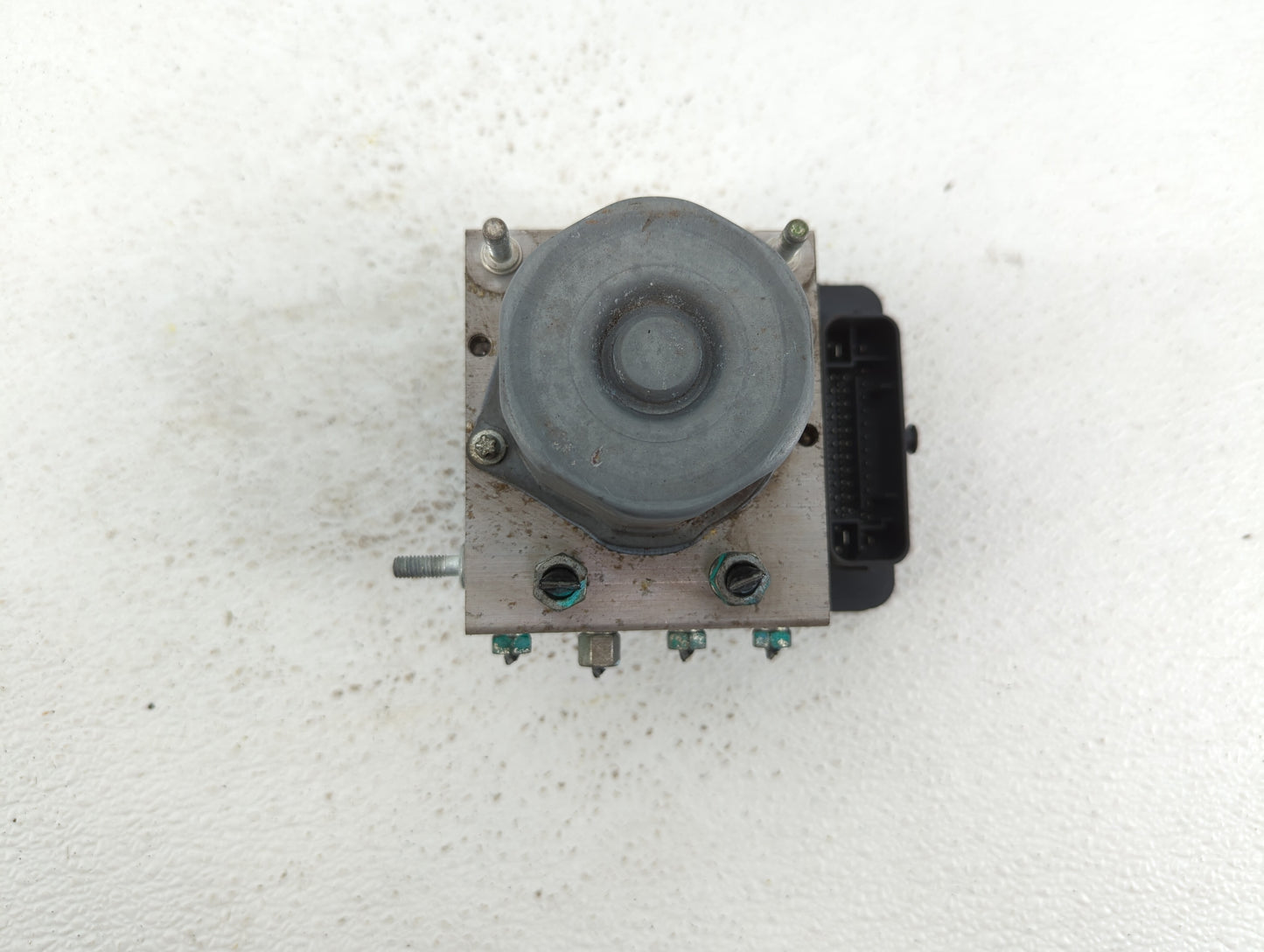 2018 Nissan Rogue ABS Pump Control Module Replacement P/N:47660 5HR3A 47660 5HR4A Fits OEM Used Auto Parts - Oemusedautopart