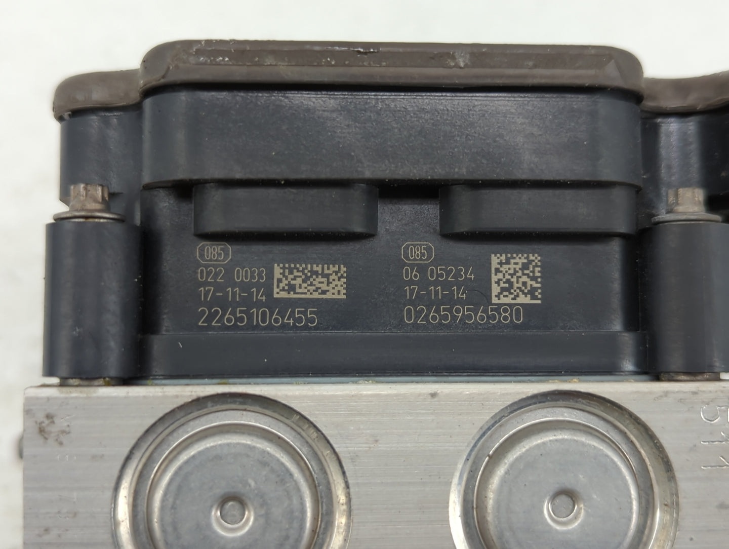 2018 Nissan Rogue ABS Pump Control Module Replacement P/N:47660 5HR3A 47660 5HR4A Fits OEM Used Auto Parts - Oemusedautopart