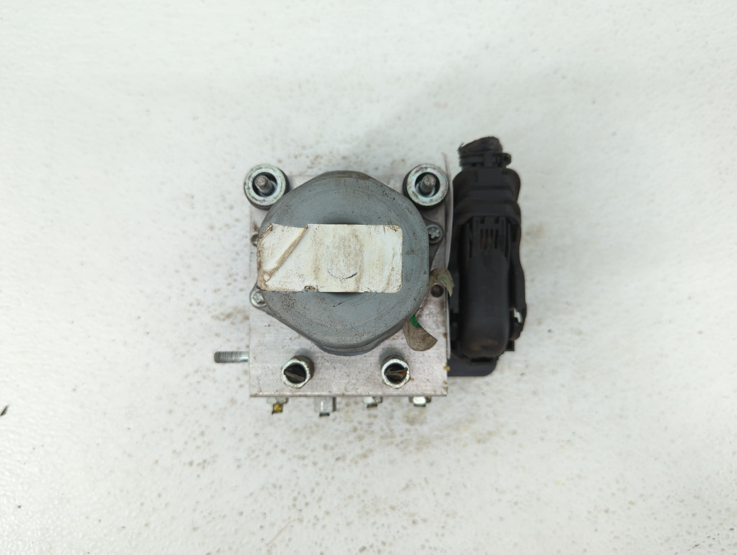 2018-2020 Nissan Rogue ABS Pump Control Module Replacement P/N:47660 9TF2A 47660 9TG2A Fits Fits 2018 2019 2020 OEM Used Aut