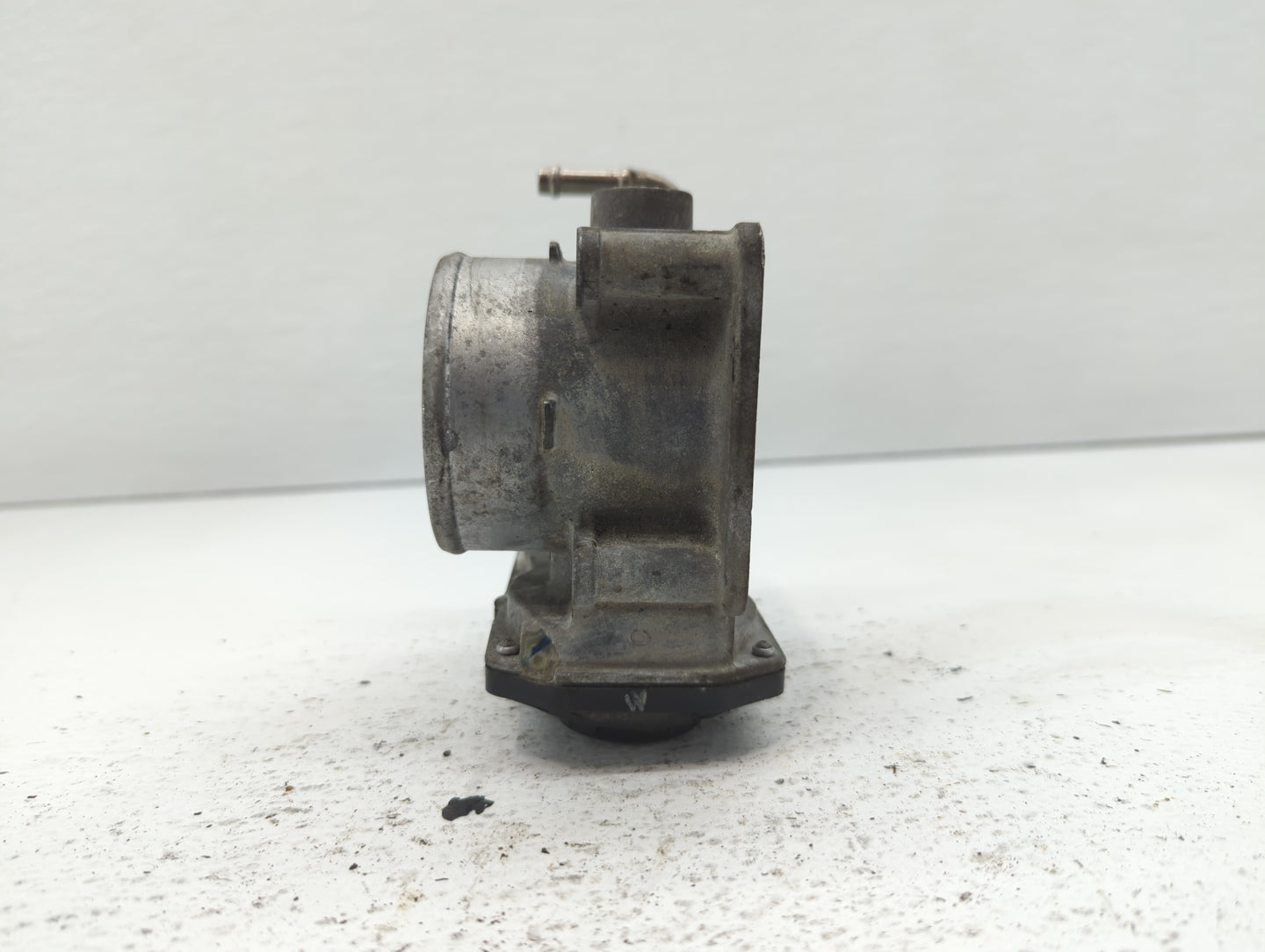 2014-2020 Nissan Rogue Throttle Body P/N:3TA60-01 C 3TA60-01 B, 3TA60-01 A Fits Fits 2013 2014 2015 2016 2017 2018 2019 2020