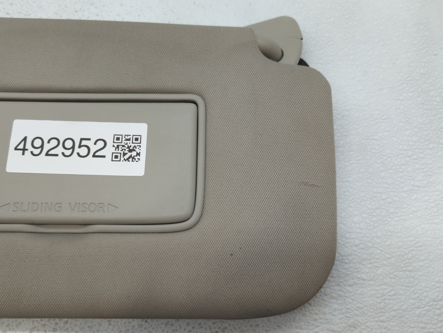 2018-2020 Nissan Rogue Sun Visor Shade Replacement Passenger Right Mirror Fits Fits 2018 2019 2020 OEM Used Auto Parts - Oem