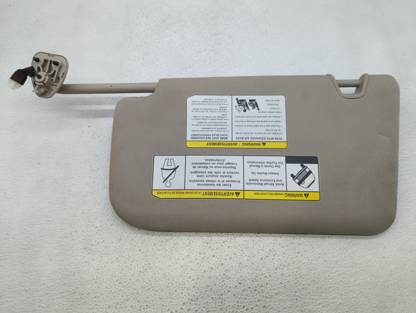 2018-2020 Nissan Rogue Sun Visor Shade Replacement Passenger Right Mirror Fits Fits 2018 2019 2020 OEM Used Auto Parts - Oem