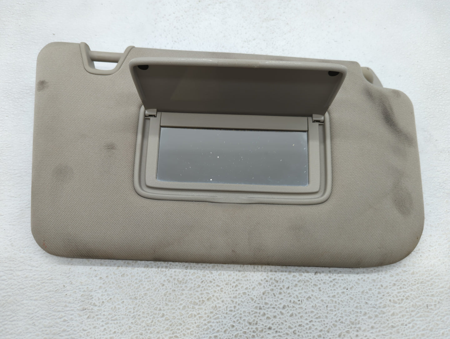 2018-2020 Nissan Rogue Sun Visor Shade Replacement Passenger Right Mirror Fits Fits 2018 2019 2020 OEM Used Auto Parts - Oem