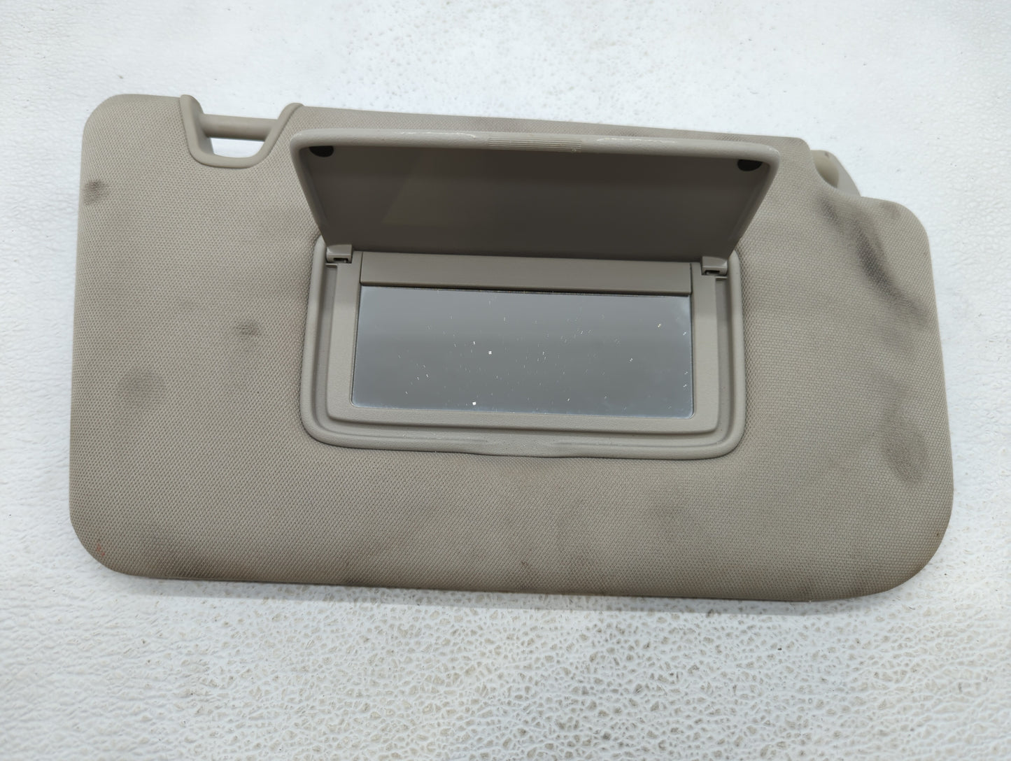 2018-2020 Nissan Rogue Sun Visor Shade Replacement Passenger Right Mirror Fits Fits 2018 2019 2020 OEM Used Auto Parts - Oem