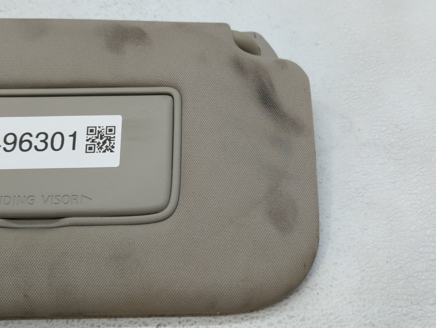 2018-2020 Nissan Rogue Sun Visor Shade Replacement Passenger Right Mirror Fits Fits 2018 2019 2020 OEM Used Auto Parts - Oem