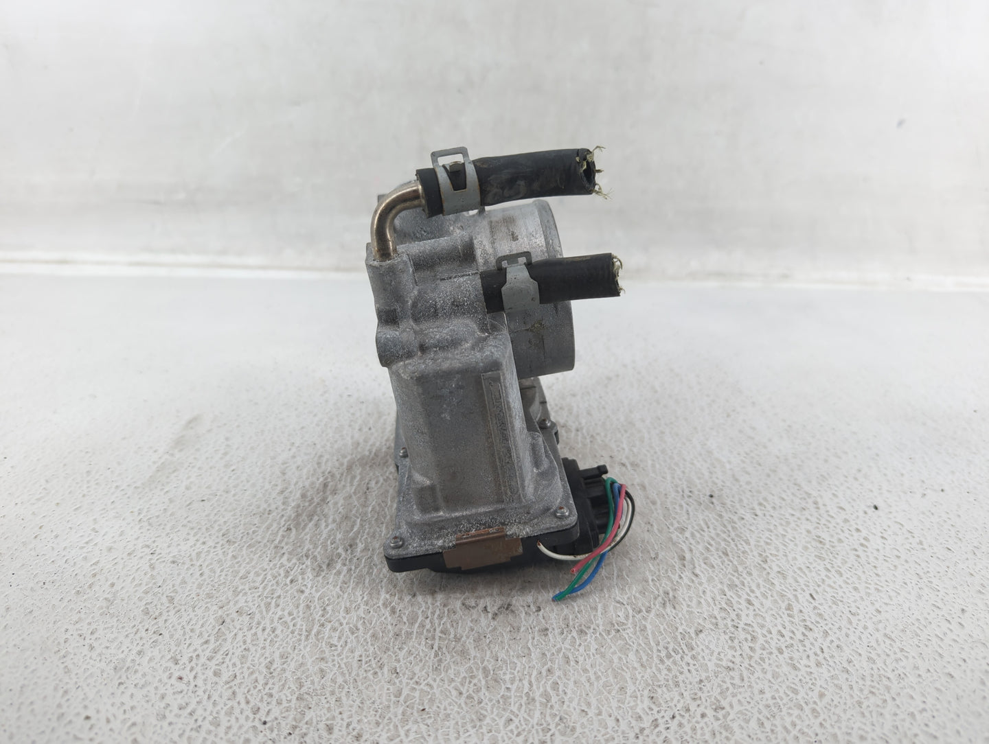2014-2020 Nissan Rogue Throttle Body P/N:3TA60-01 C 3TA60-01 A Fits Fits 2013 2014 2015 2016 2017 2018 2019 2020 OEM Used Au