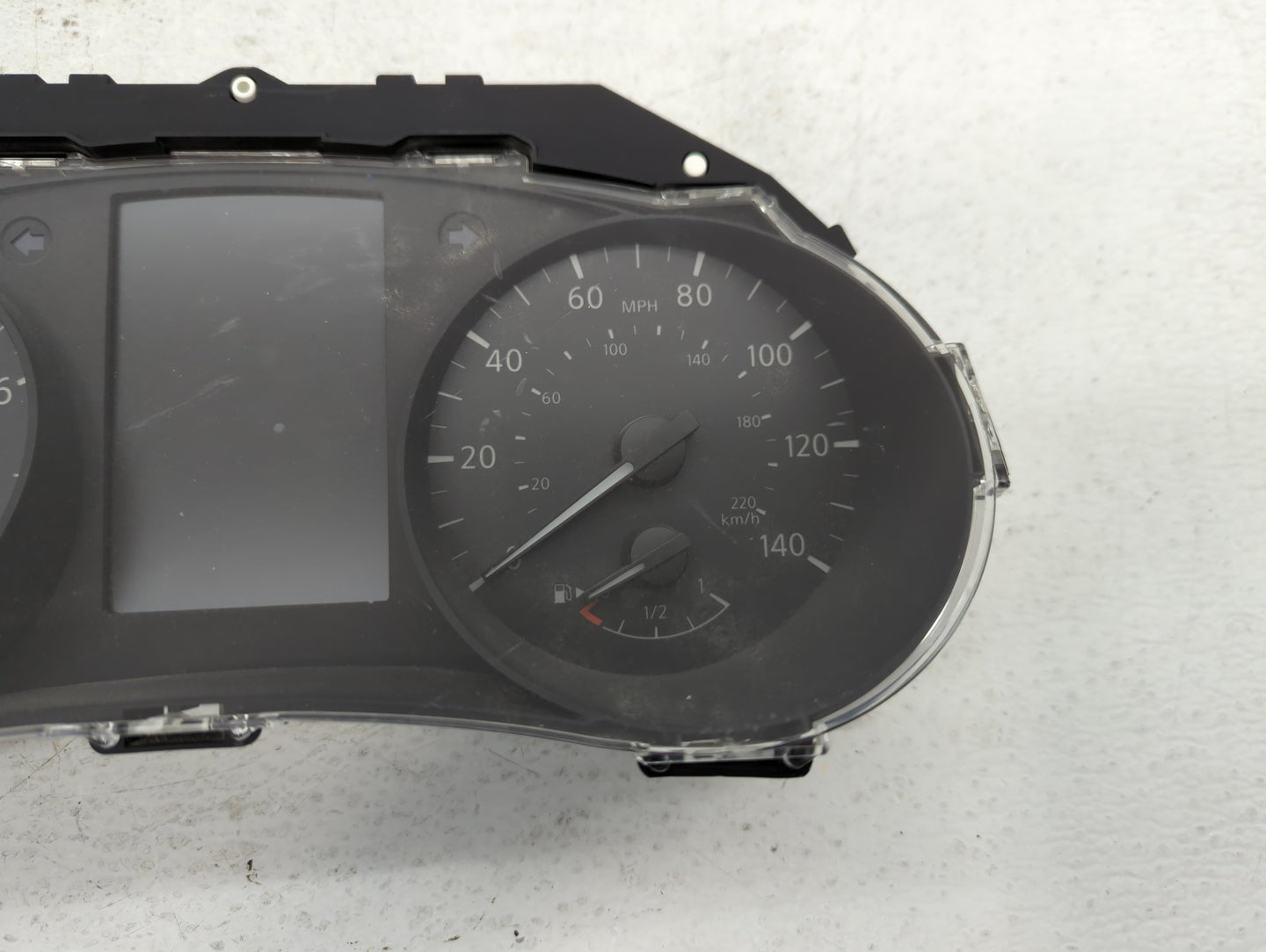 2018 Nissan Rogue Instrument Cluster Speedometer Gauges P/N:7FW1A/SW12 Fits OEM Used Auto Parts - Oemusedautoparts1.com