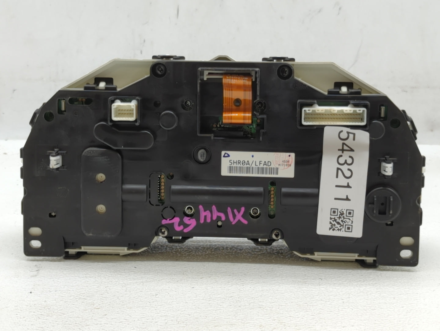 2017 Nissan Rogue Instrument Cluster Speedometer Gauges P/N:5HR0A/LFAD Fits OEM Used Auto Parts - Oemusedautoparts1.com
