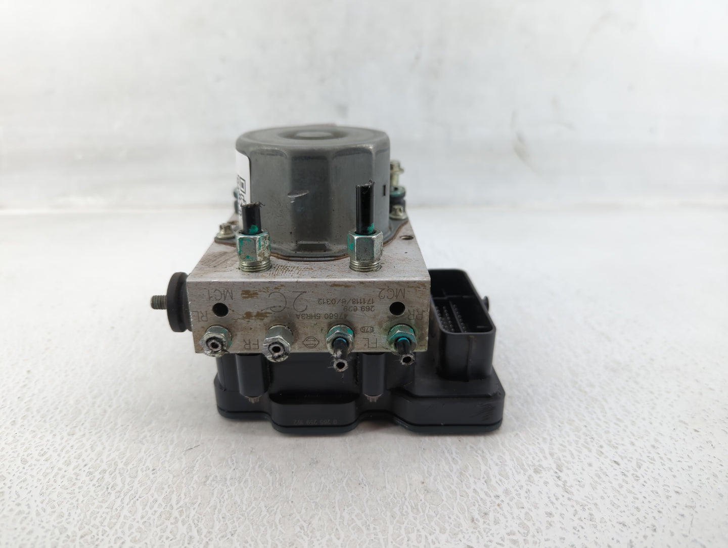 2018 Nissan Rogue ABS Pump Control Module Replacement P/N:47660 5HR3A 47660 5HR4A Fits OEM Used Auto Parts - Oemusedautopart