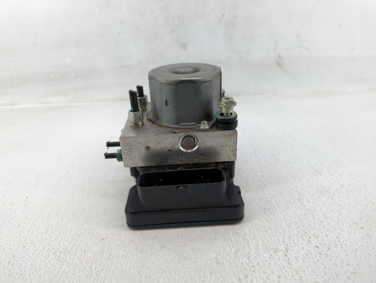 2018 Nissan Rogue Anti-Lock Brake ABS Pump Module Actuator OEM P/N:47660 5HR3A 47660 5HR4A Fits OEM Used Auto Parts - Oemuse