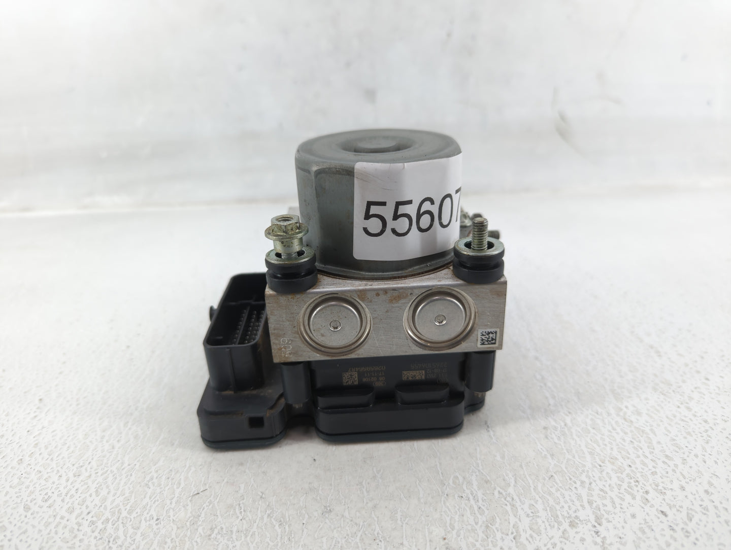 2018 Nissan Rogue ABS Pump Control Module Replacement P/N:47660 5HR3A 47660 5HR4A Fits OEM Used Auto Parts - Oemusedautopart