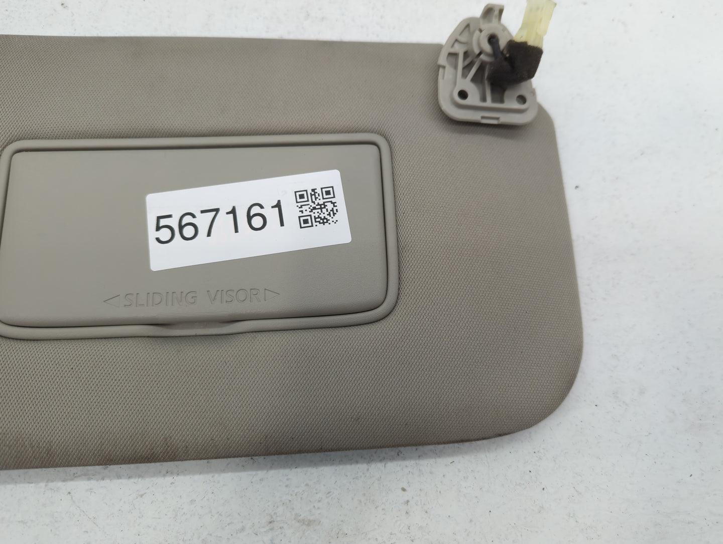 2018-2020 Nissan Rogue Sun Visor Shade Replacement Passenger Right Mirror Fits Fits 2018 2019 2020 OEM Used Auto Parts - Oem